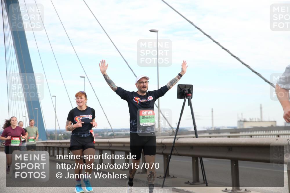 03.10.2025 - Köhlbrandbrückenlauf Jannik Wohlers http://msf.ph/oto/9157070 03.10.2025 15:35:39 Position 1 9049, 8987 meine-sportfotos.de