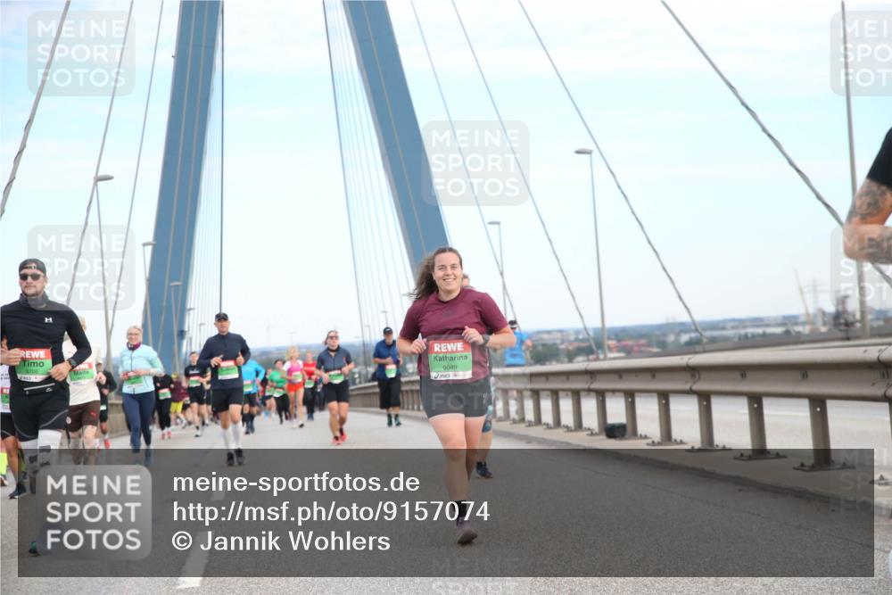 03.10.2025 - Köhlbrandbrückenlauf Jannik Wohlers http://msf.ph/oto/9157074 03.10.2025 15:35:41 Position 1 8706, 9049 meine-sportfotos.de