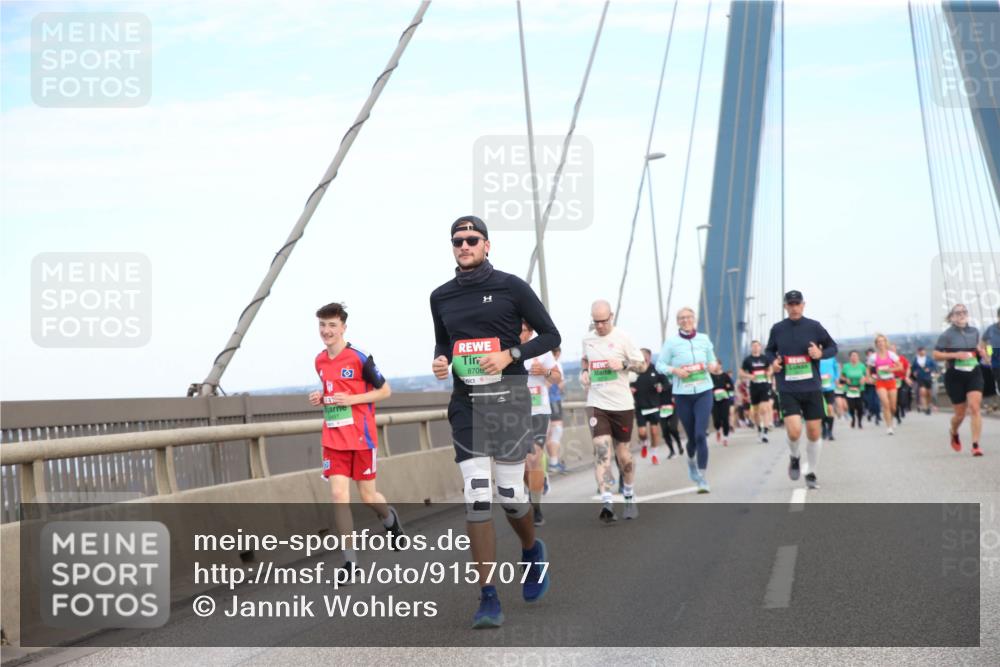 03.10.2025 - Köhlbrandbrückenlauf Jannik Wohlers http://msf.ph/oto/9157077 03.10.2025 15:35:42 Position 1 8706 meine-sportfotos.de