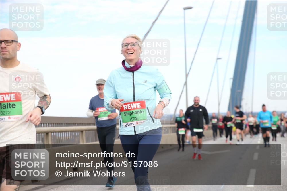 03.10.2025 - Köhlbrandbrückenlauf Jannik Wohlers http://msf.ph/oto/9157086 03.10.2025 15:35:47 Position 1 8272, 7922 meine-sportfotos.de