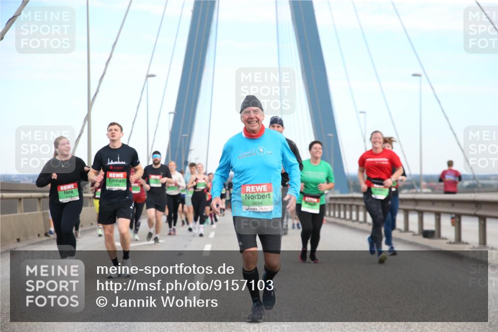 03.10.2025 - Köhlbrandbrückenlauf Jannik Wohlers http://msf.ph/oto/9157103 03.10.2025 15:35:53 Position 1 25, 9644 meine-sportfotos.de