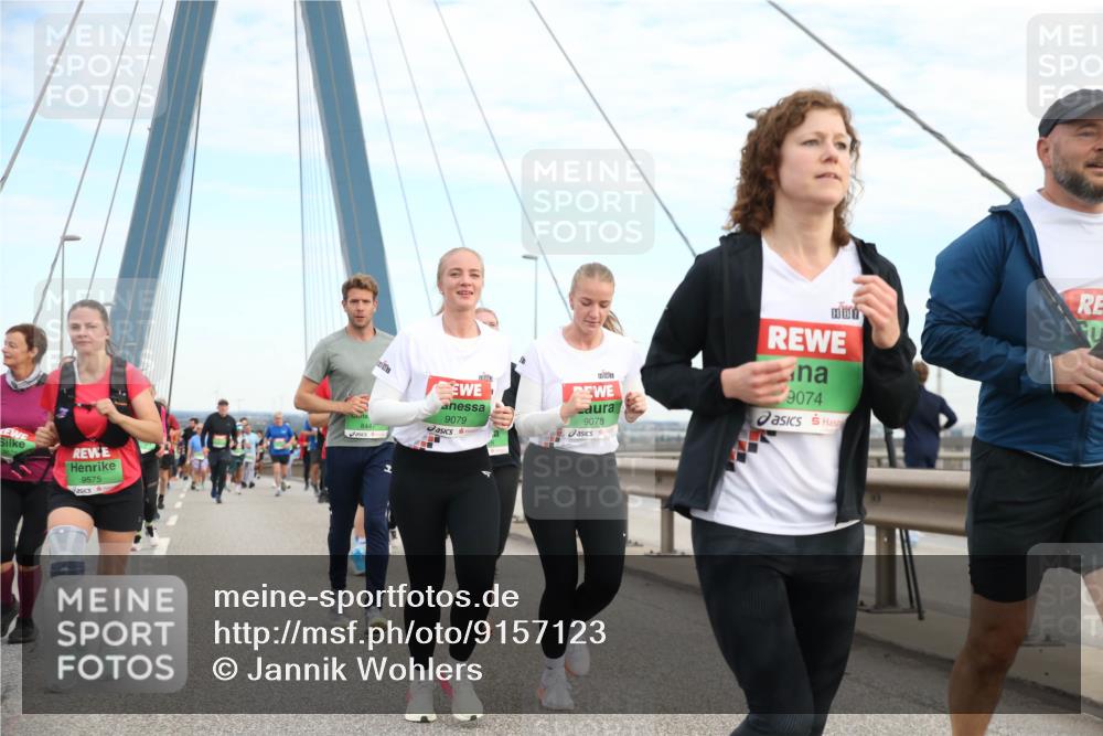 03.10.2025 - Köhlbrandbrückenlauf Jannik Wohlers http://msf.ph/oto/9157123 03.10.2025 15:36:02 Position 1 9575, 9079, 844, 9078, 9074 meine-sportfotos.de