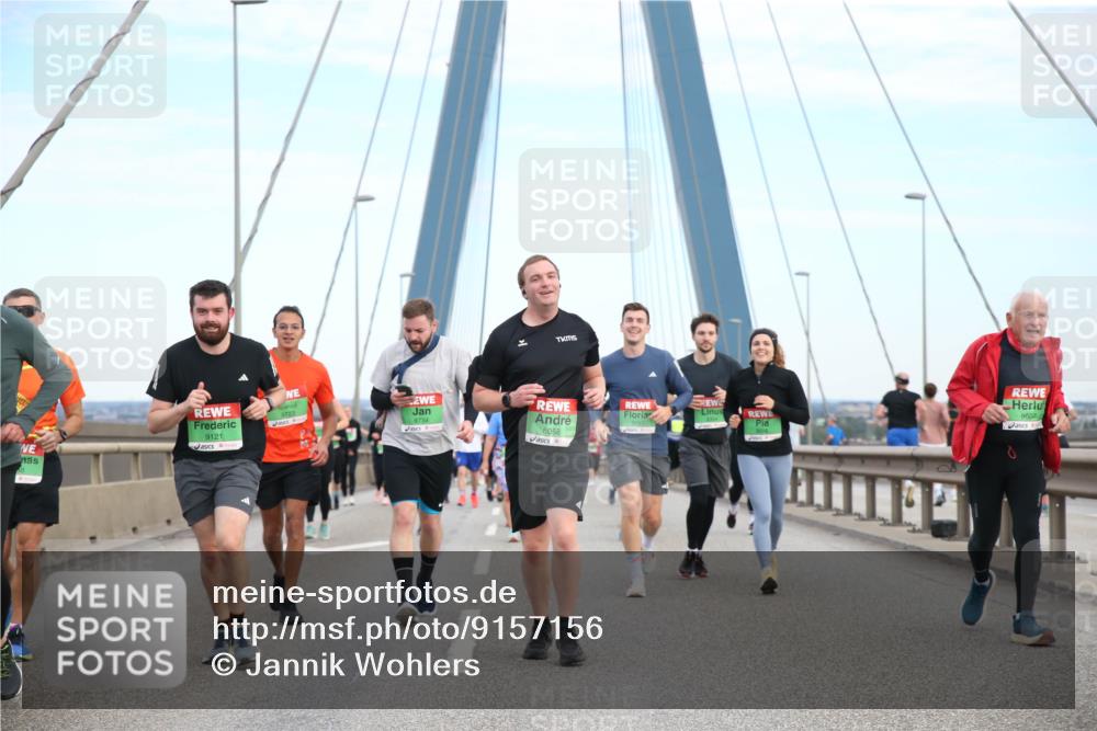 03.10.2025 - Köhlbrandbrückenlauf Jannik Wohlers http://msf.ph/oto/9157156 03.10.2025 15:36:14 Position 1 9121, 9723, 8058, 9607 meine-sportfotos.de
