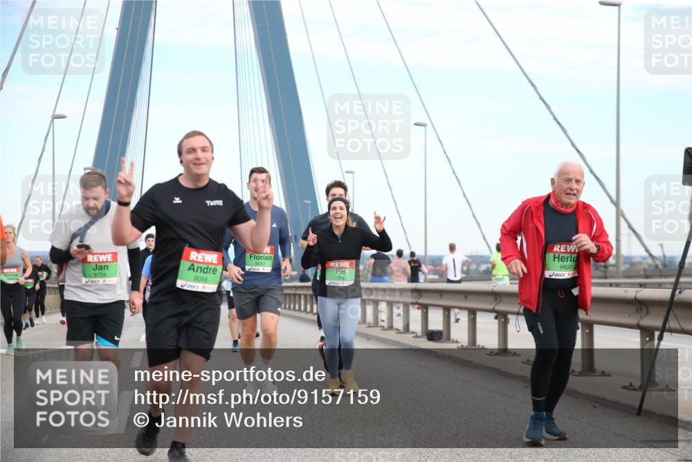 03.10.2025 - Köhlbrandbrückenlauf Jannik Wohlers http://msf.ph/oto/9157159 03.10.2025 15:36:15 Position 1 8734, 8058, 9017, 9016, 9607 meine-sportfotos.de