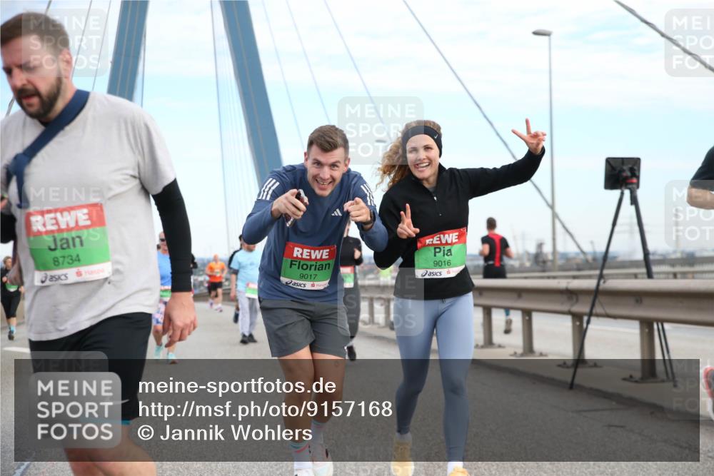 03.10.2025 - Köhlbrandbrückenlauf Jannik Wohlers http://msf.ph/oto/9157168 03.10.2025 15:36:17 Position 1 8734, 9017, 9016 meine-sportfotos.de