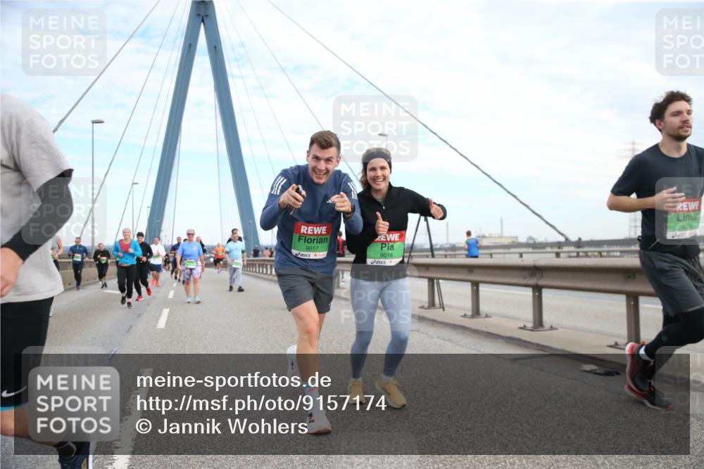03.10.2025 - Köhlbrandbrückenlauf Jannik Wohlers http://msf.ph/oto/9157174 03.10.2025 15:36:18 Position 1 9017, 9016, 8364 meine-sportfotos.de