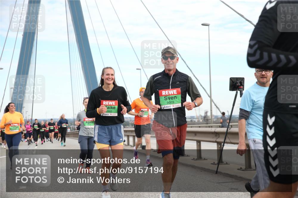03.10.2025 - Köhlbrandbrückenlauf Jannik Wohlers http://msf.ph/oto/9157194 03.10.2025 15:36:25 Position 1 9362, 9312, 9003 meine-sportfotos.de