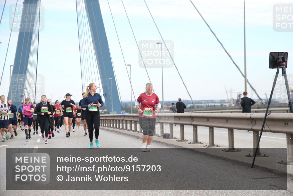03.10.2025 - Köhlbrandbrückenlauf Jannik Wohlers http://msf.ph/oto/9157203 03.10.2025 15:36:29 Position 1  meine-sportfotos.de