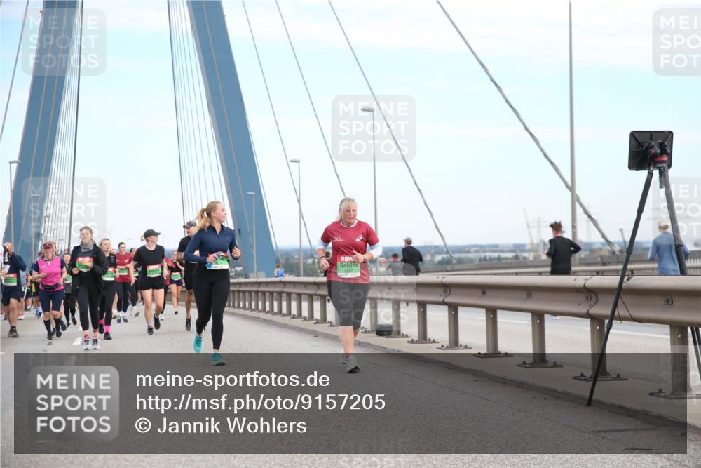 03.10.2025 - Köhlbrandbrückenlauf Jannik Wohlers http://msf.ph/oto/9157205 03.10.2025 15:36:29 Position 1 8599 meine-sportfotos.de