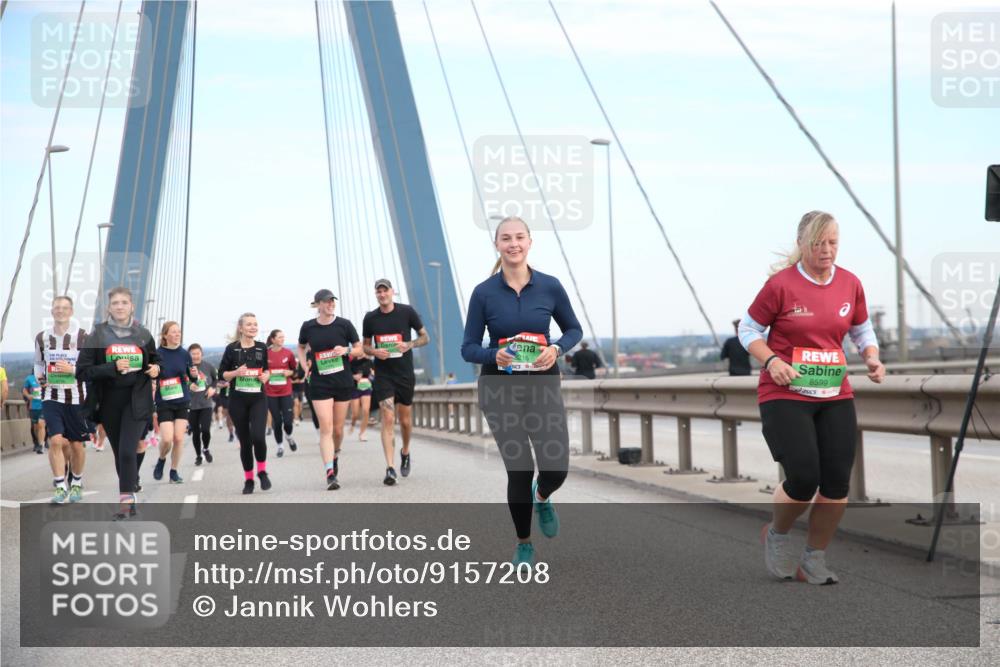 03.10.2025 - Köhlbrandbrückenlauf Jannik Wohlers http://msf.ph/oto/9157208 03.10.2025 15:36:31 Position 1 8599 meine-sportfotos.de