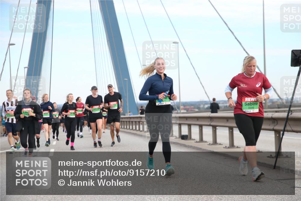 03.10.2025 - Köhlbrandbrückenlauf Jannik Wohlers http://msf.ph/oto/9157210 03.10.2025 15:36:32 Position 1 8599 meine-sportfotos.de