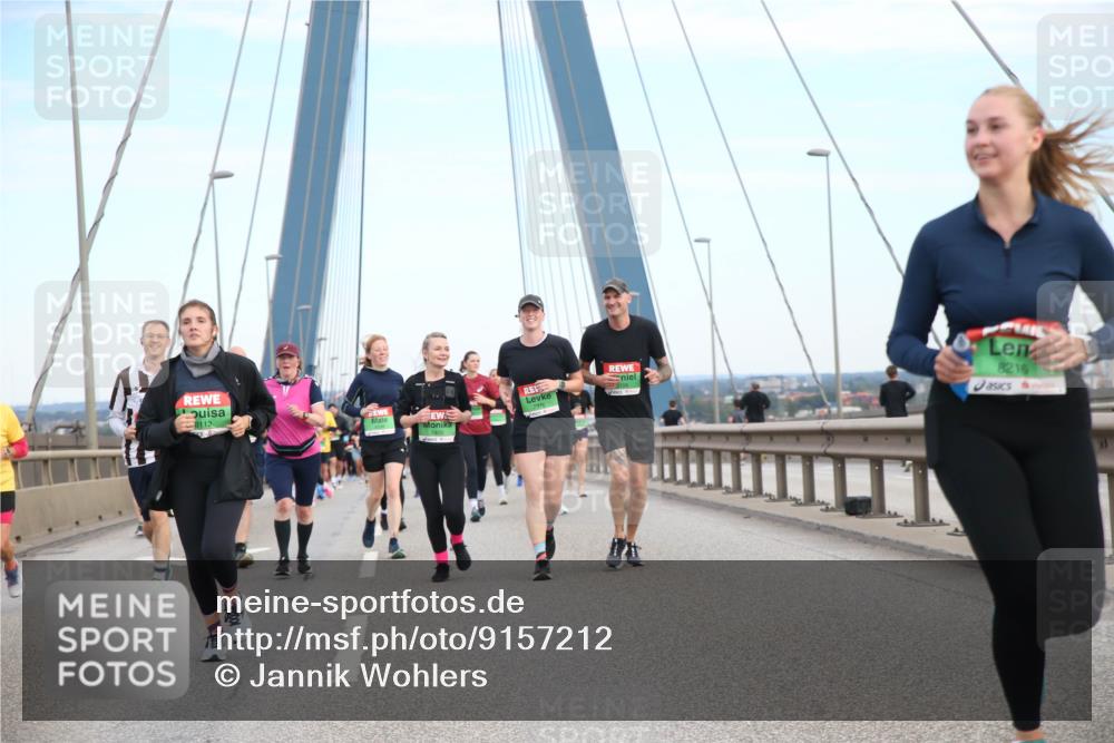 03.10.2025 - Köhlbrandbrückenlauf Jannik Wohlers http://msf.ph/oto/9157212 03.10.2025 15:36:33 Position 1 8112, 7405, 8216 meine-sportfotos.de