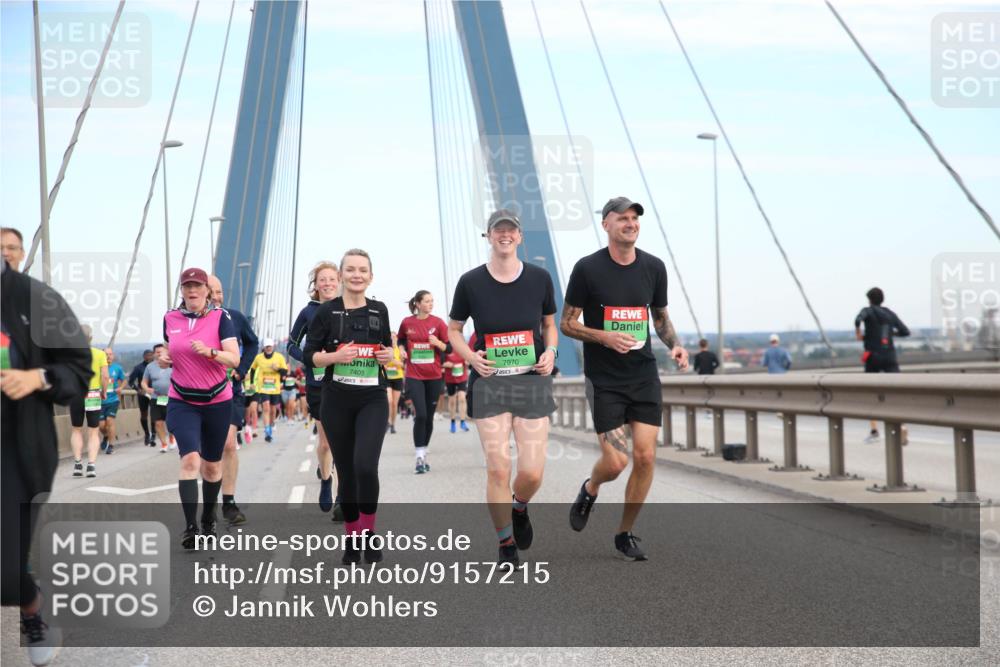 03.10.2025 - Köhlbrandbrückenlauf Jannik Wohlers http://msf.ph/oto/9157215 03.10.2025 15:36:34 Position 1 7970, 7405 meine-sportfotos.de