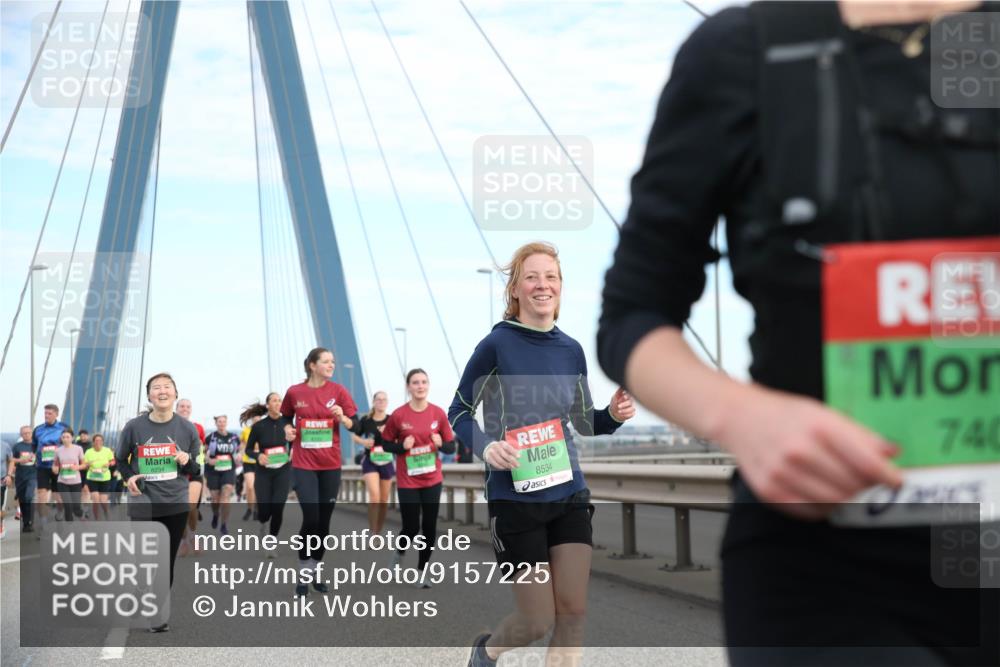 03.10.2025 - Köhlbrandbrückenlauf Jannik Wohlers http://msf.ph/oto/9157225 03.10.2025 15:36:37 Position 1 8234, 8534, 740 meine-sportfotos.de