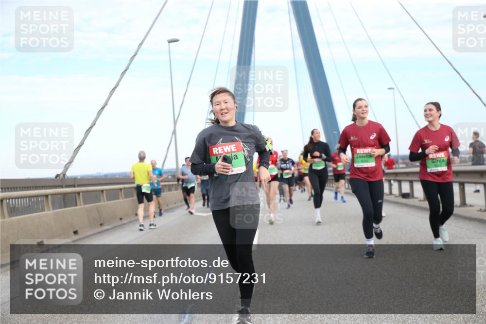 03.10.2025 - Köhlbrandbrückenlauf Jannik Wohlers http://msf.ph/oto/9157231 03.10.2025 15:36:39 Position 1  meine-sportfotos.de