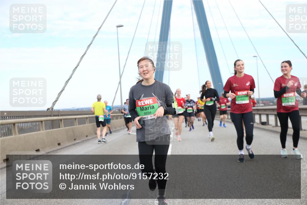 03.10.2025 - Köhlbrandbrückenlauf Jannik Wohlers http://msf.ph/oto/9157232 03.10.2025 15:36:39 Position 1 8234, 8332 meine-sportfotos.de