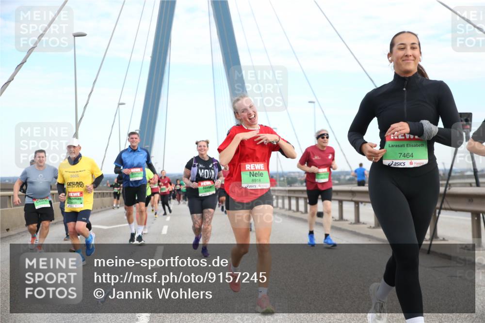 03.10.2025 - Köhlbrandbrückenlauf Jannik Wohlers http://msf.ph/oto/9157245 03.10.2025 15:36:43 Position 1 2025, 8918, 15, 7464 meine-sportfotos.de