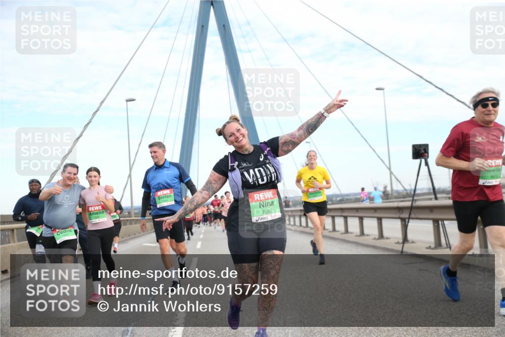 03.10.2025 - Köhlbrandbrückenlauf Jannik Wohlers http://msf.ph/oto/9157259 03.10.2025 15:36:45 Position 1 7905, 140, 8053, 8673 meine-sportfotos.de
