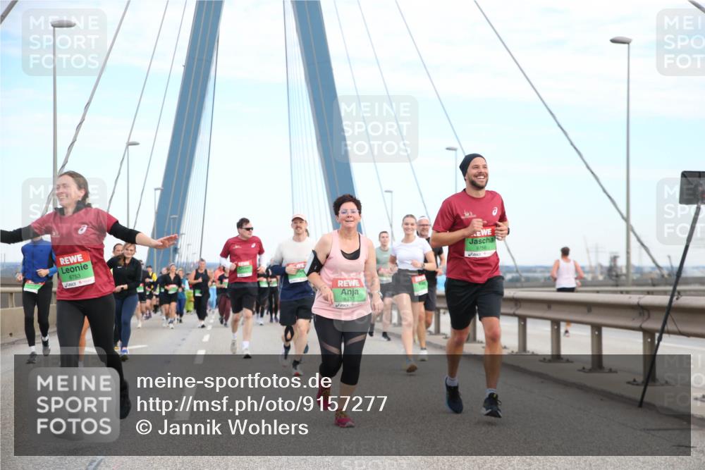 03.10.2025 - Köhlbrandbrückenlauf Jannik Wohlers http://msf.ph/oto/9157277 03.10.2025 15:36:49 Position 1 8753, 8337, 8756 meine-sportfotos.de