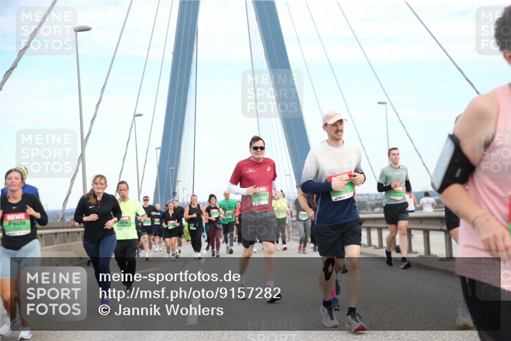 03.10.2025 - Köhlbrandbrückenlauf Jannik Wohlers http://msf.ph/oto/9157282 03.10.2025 15:36:51 Position 1 7943, 9234, 137 meine-sportfotos.de