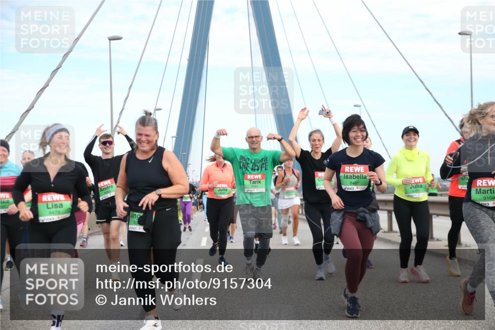 03.10.2025 - Köhlbrandbrückenlauf Jannik Wohlers http://msf.ph/oto/9157304 03.10.2025 15:36:58 Position 1 8479, 8087, 8597, 8481, 9071, 9108 meine-sportfotos.de