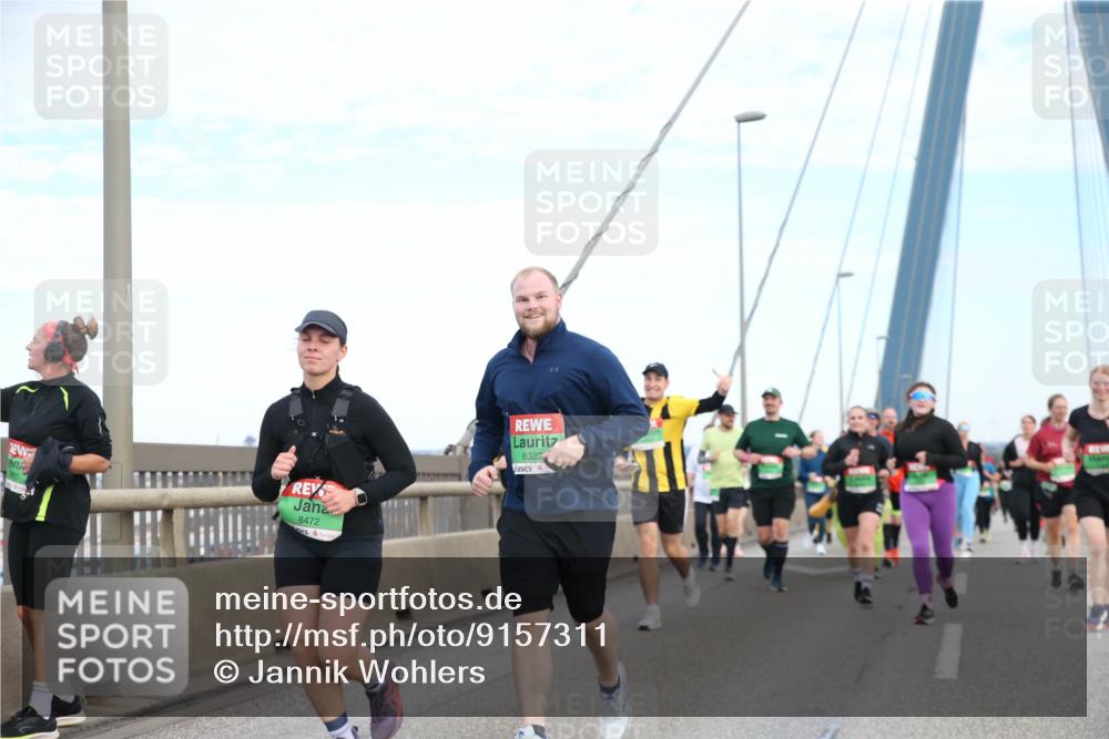 03.10.2025 - Köhlbrandbrückenlauf Jannik Wohlers http://msf.ph/oto/9157311 03.10.2025 15:37:03 Position 1 8472, 8323 meine-sportfotos.de