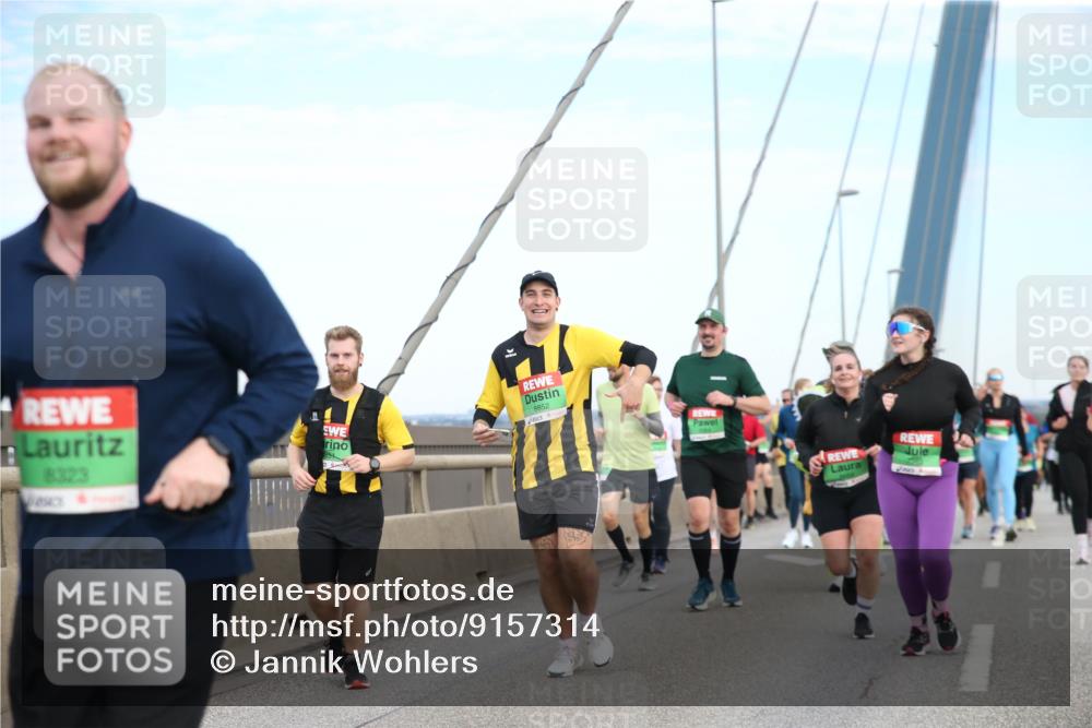 03.10.2025 - Köhlbrandbrückenlauf Jannik Wohlers http://msf.ph/oto/9157314 03.10.2025 15:37:03 Position 1 8323, 8852 meine-sportfotos.de