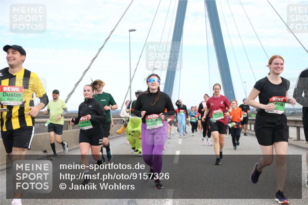 03.10.2025 - Köhlbrandbrückenlauf Jannik Wohlers http://msf.ph/oto/9157326 03.10.2025 15:37:05 Position 1 8852, 8684, 7963, 125 meine-sportfotos.de