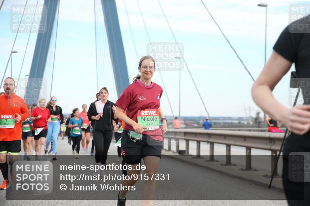 03.10.2025 - Köhlbrandbrückenlauf Jannik Wohlers http://msf.ph/oto/9157331 03.10.2025 15:37:06 Position 1 8556, 9502 meine-sportfotos.de