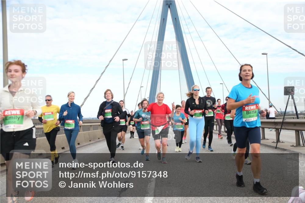 03.10.2025 - Köhlbrandbrückenlauf Jannik Wohlers http://msf.ph/oto/9157348 03.10.2025 15:37:10 Position 1 8558, 805, 9040 meine-sportfotos.de