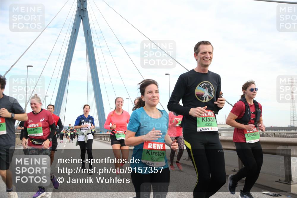 03.10.2025 - Köhlbrandbrückenlauf Jannik Wohlers http://msf.ph/oto/9157357 03.10.2025 15:37:13 Position 1 7988, 9330, 9332, 1, 7991 meine-sportfotos.de