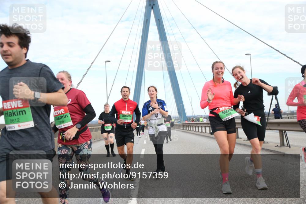 03.10.2025 - Köhlbrandbrückenlauf Jannik Wohlers http://msf.ph/oto/9157359 03.10.2025 15:37:13 Position 1 8612, 7988, 8489, 7887 meine-sportfotos.de