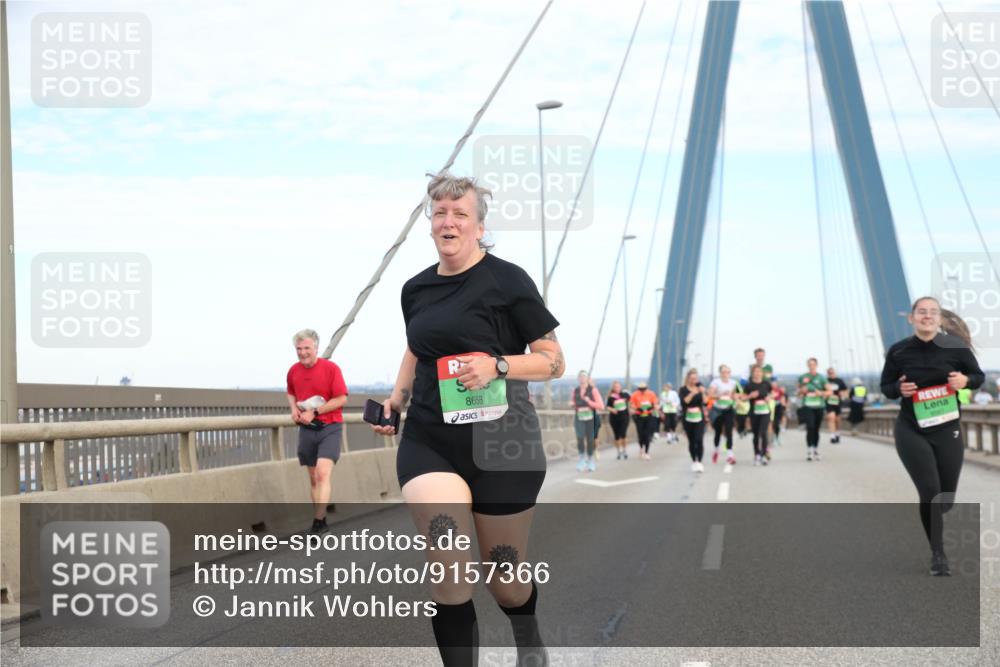 03.10.2025 - Köhlbrandbrückenlauf Jannik Wohlers http://msf.ph/oto/9157366 03.10.2025 15:37:15 Position 1 8658 meine-sportfotos.de
