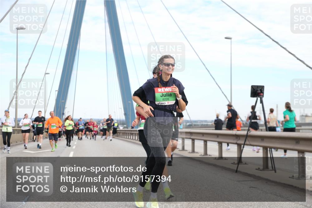 03.10.2025 - Köhlbrandbrückenlauf Jannik Wohlers http://msf.ph/oto/9157394 03.10.2025 15:37:26 Position 1 8226 meine-sportfotos.de