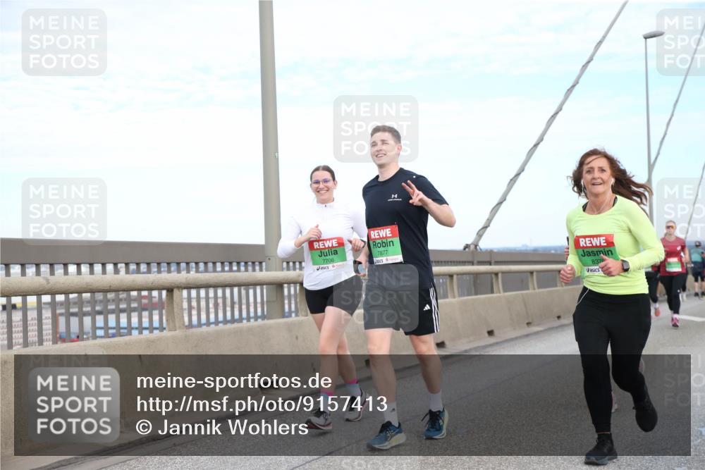 03.10.2025 - Köhlbrandbrückenlauf Jannik Wohlers http://msf.ph/oto/9157413 03.10.2025 15:37:33 Position 1 7706, 7877, 837 meine-sportfotos.de