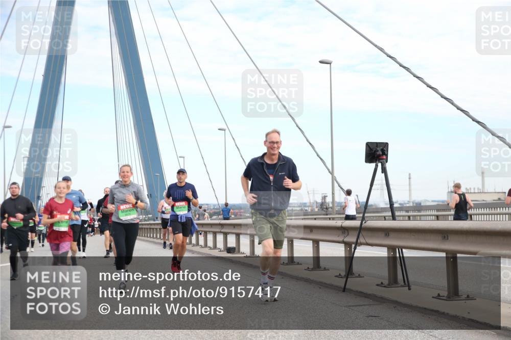 03.10.2025 - Köhlbrandbrückenlauf Jannik Wohlers http://msf.ph/oto/9157417 03.10.2025 15:37:35 Position 1  meine-sportfotos.de