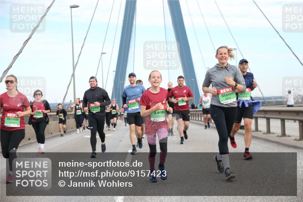 03.10.2025 - Köhlbrandbrückenlauf Jannik Wohlers http://msf.ph/oto/9157423 03.10.2025 15:37:36 Position 1 7254, 8471, 8677, 8678 meine-sportfotos.de