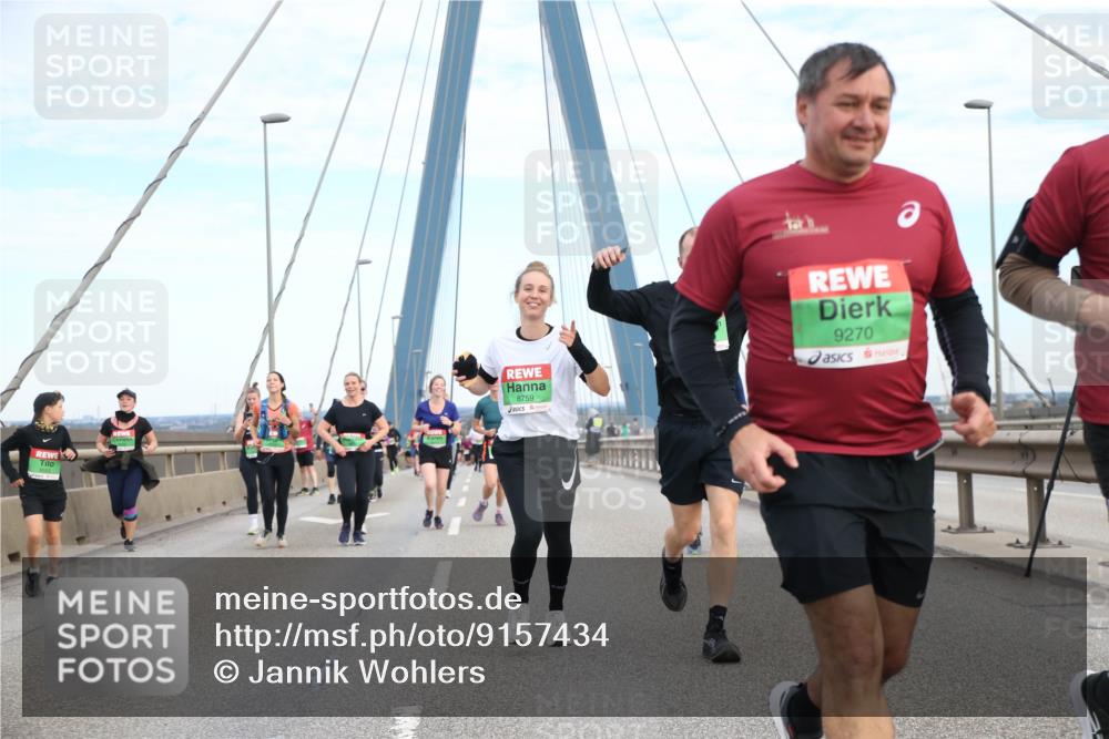 03.10.2025 - Köhlbrandbrückenlauf Jannik Wohlers http://msf.ph/oto/9157434 03.10.2025 15:37:40 Position 1 8759, 9270 meine-sportfotos.de