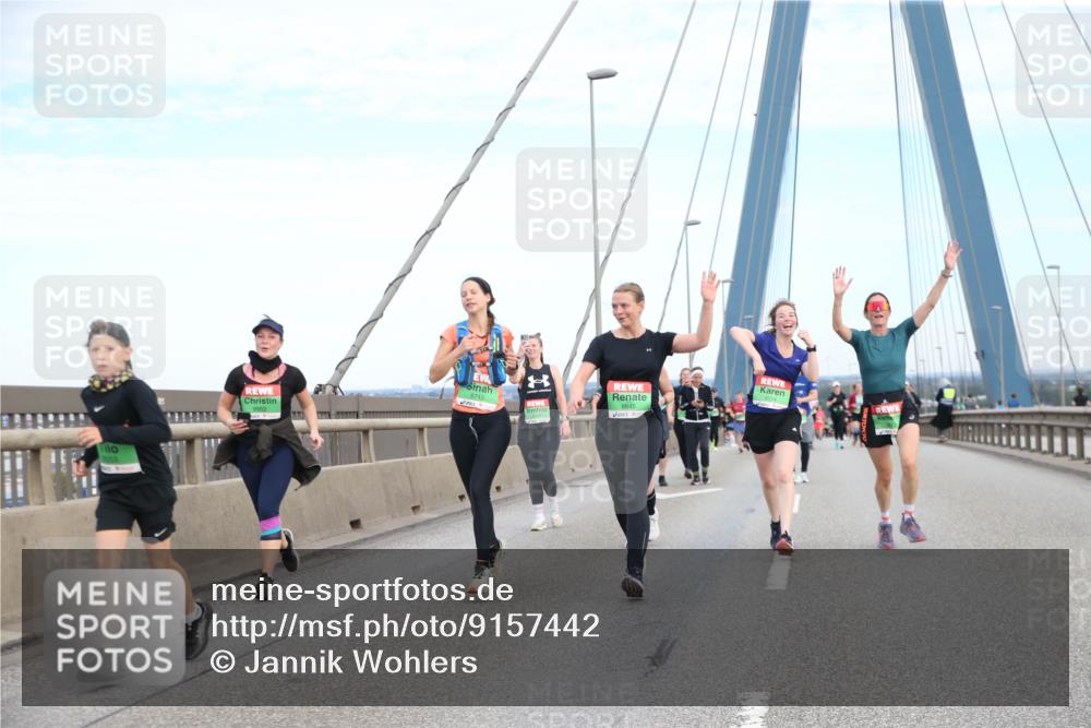03.10.2025 - Köhlbrandbrückenlauf Jannik Wohlers http://msf.ph/oto/9157442 03.10.2025 15:37:42 Position 1 8645, 8713 meine-sportfotos.de