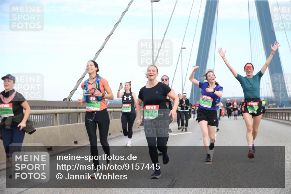 03.10.2025 - Köhlbrandbrückenlauf Jannik Wohlers http://msf.ph/oto/9157445 03.10.2025 15:37:42 Position 1 8713, 8645, 9514 meine-sportfotos.de