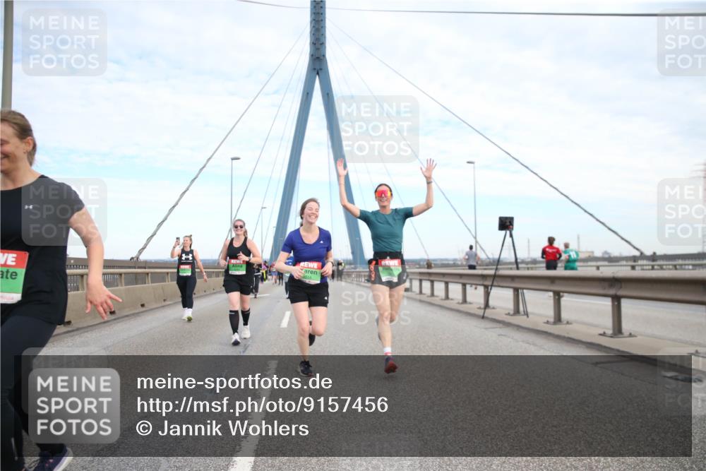 03.10.2025 - Köhlbrandbrückenlauf Jannik Wohlers http://msf.ph/oto/9157456 03.10.2025 15:37:44 Position 1  meine-sportfotos.de