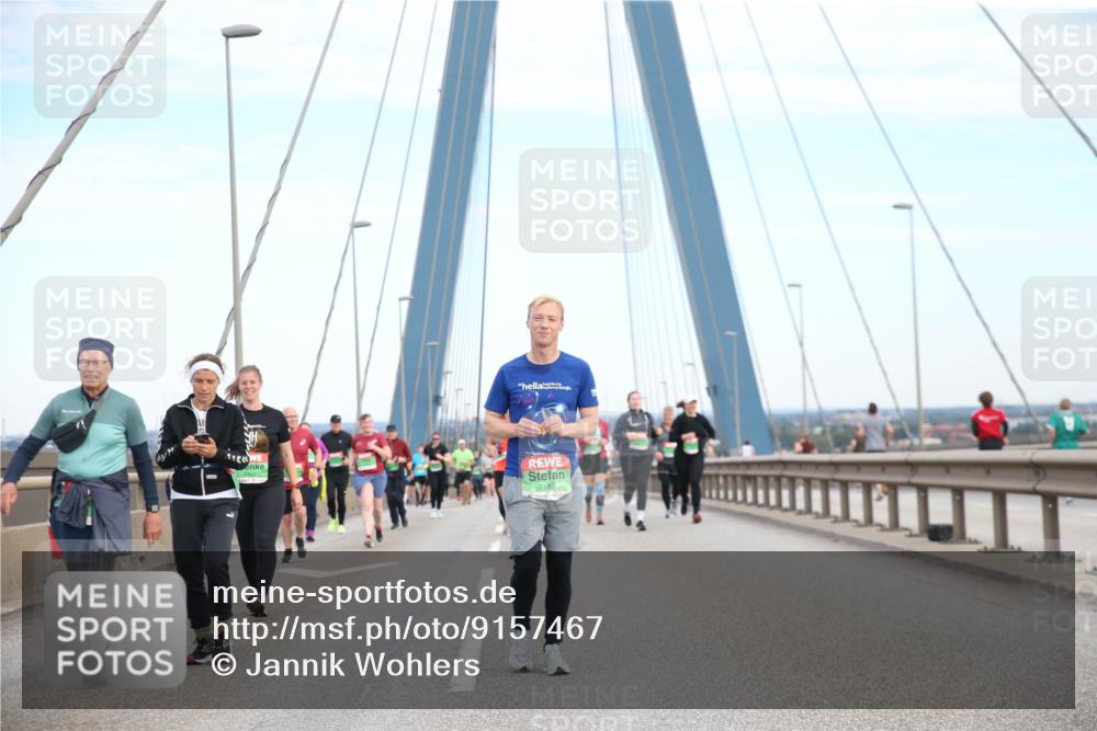 03.10.2025 - Köhlbrandbrückenlauf Jannik Wohlers http://msf.ph/oto/9157467 03.10.2025 15:37:48 Position 1 7183 meine-sportfotos.de