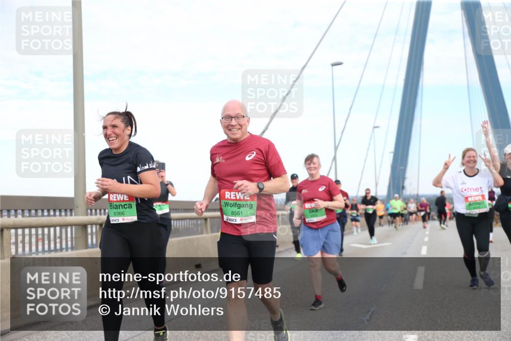 03.10.2025 - Köhlbrandbrückenlauf Jannik Wohlers http://msf.ph/oto/9157485 03.10.2025 15:37:56 Position 1 8366, 8561 meine-sportfotos.de