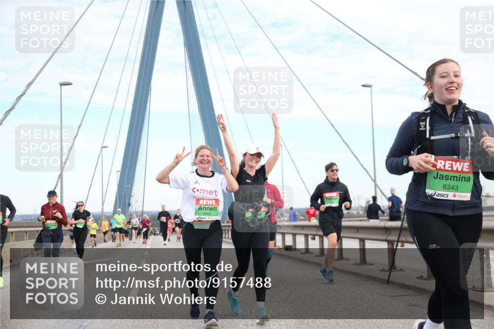 03.10.2025 - Köhlbrandbrückenlauf Jannik Wohlers http://msf.ph/oto/9157488 03.10.2025 15:37:57 Position 1 8602, 8343 meine-sportfotos.de