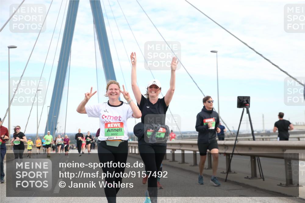 03.10.2025 - Köhlbrandbrückenlauf Jannik Wohlers http://msf.ph/oto/9157492 03.10.2025 15:37:58 Position 1 8602 meine-sportfotos.de