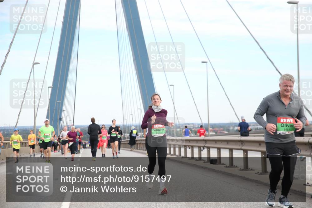 03.10.2025 - Köhlbrandbrückenlauf Jannik Wohlers http://msf.ph/oto/9157497 03.10.2025 15:38:00 Position 1 8581, 8461 meine-sportfotos.de