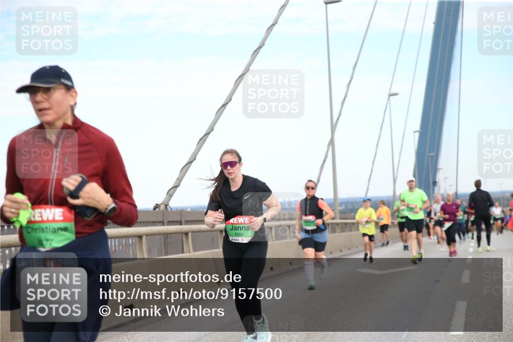 03.10.2025 - Köhlbrandbrückenlauf Jannik Wohlers http://msf.ph/oto/9157500 03.10.2025 15:38:01 Position 1 8564 meine-sportfotos.de