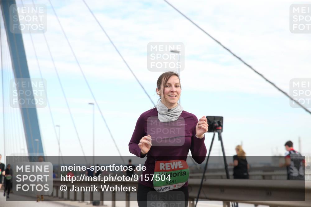 03.10.2025 - Köhlbrandbrückenlauf Jannik Wohlers http://msf.ph/oto/9157504 03.10.2025 15:38:02 Position 1 8581 meine-sportfotos.de