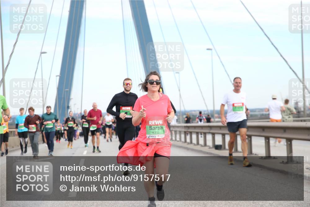 03.10.2025 - Köhlbrandbrückenlauf Jannik Wohlers http://msf.ph/oto/9157517 03.10.2025 15:38:09 Position 1 8102 meine-sportfotos.de