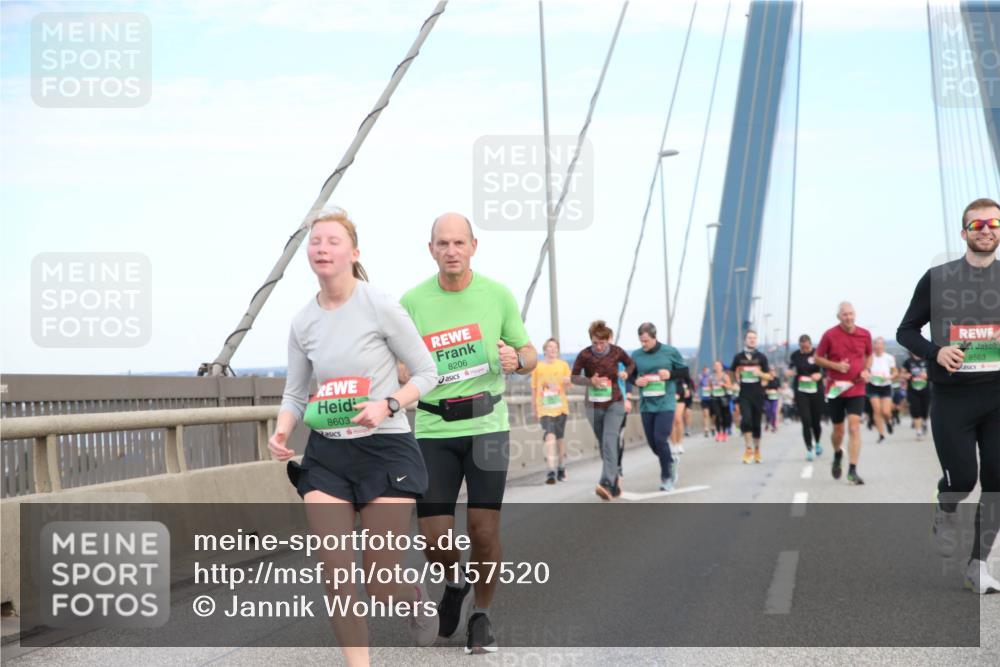 03.10.2025 - Köhlbrandbrückenlauf Jannik Wohlers http://msf.ph/oto/9157520 03.10.2025 15:38:10 Position 1 8603, 8206, 8563 meine-sportfotos.de